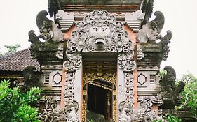 Gunung Kawi House